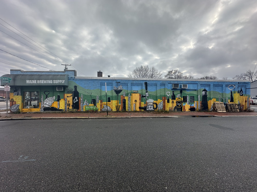 mural in Portland by artist unknown.