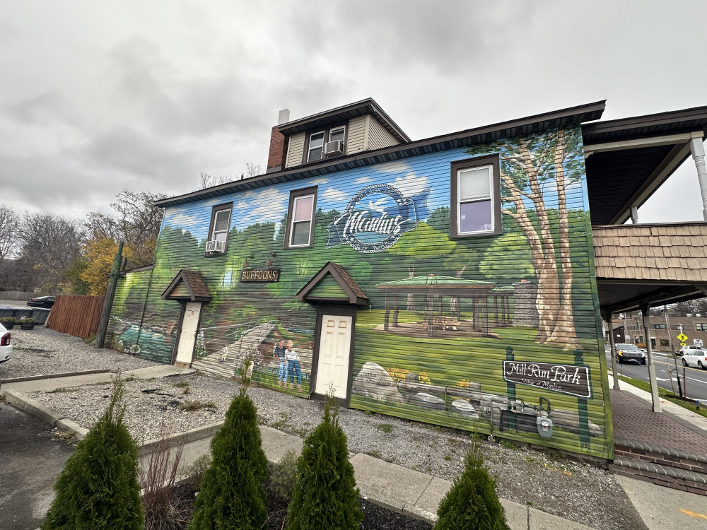 mural in Manlius by artist unknown.