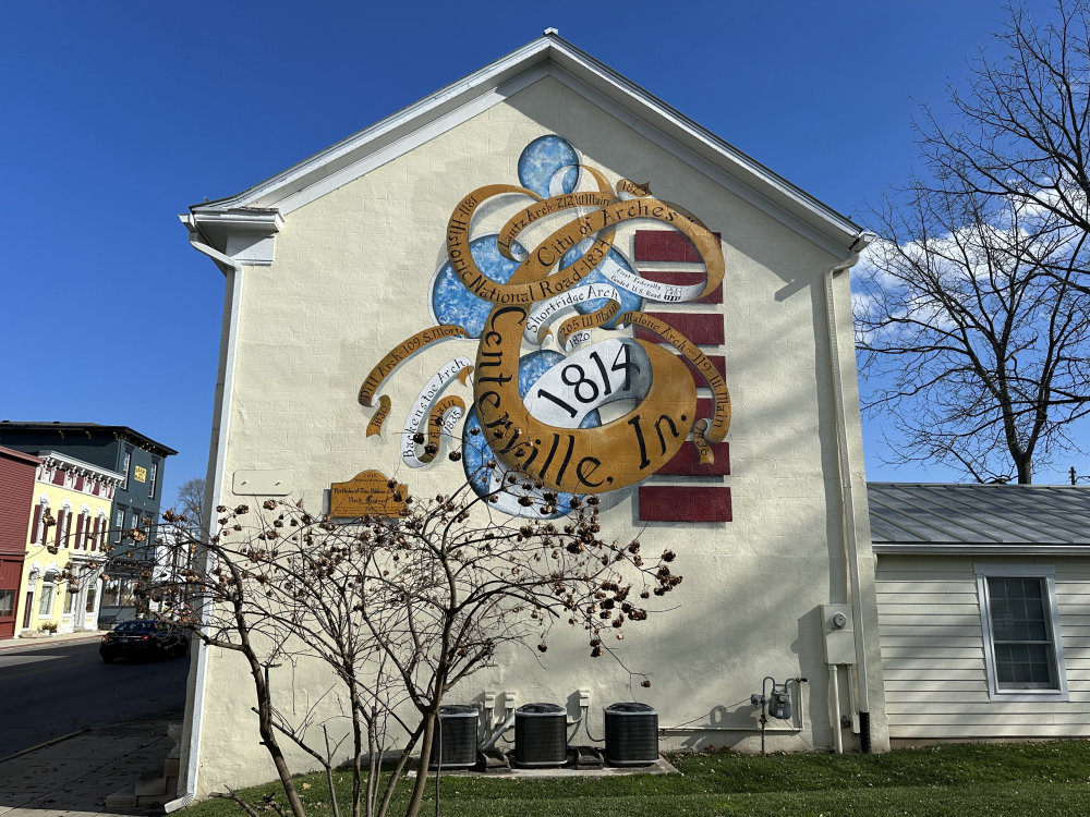 mural in Centerville by artist unknown.