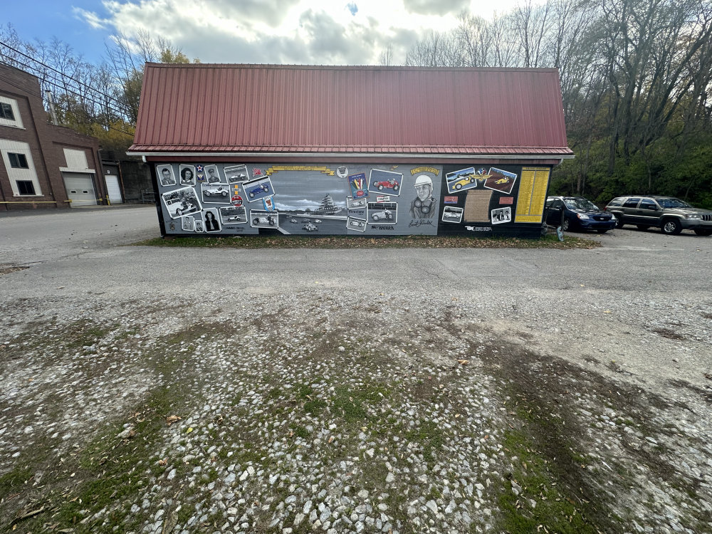 mural in Cambridge City by artist unknown.