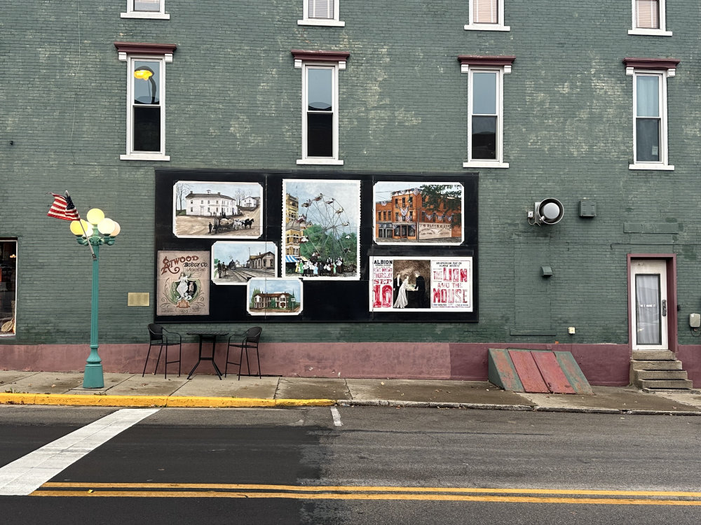 mural in Albion by artist unknown.