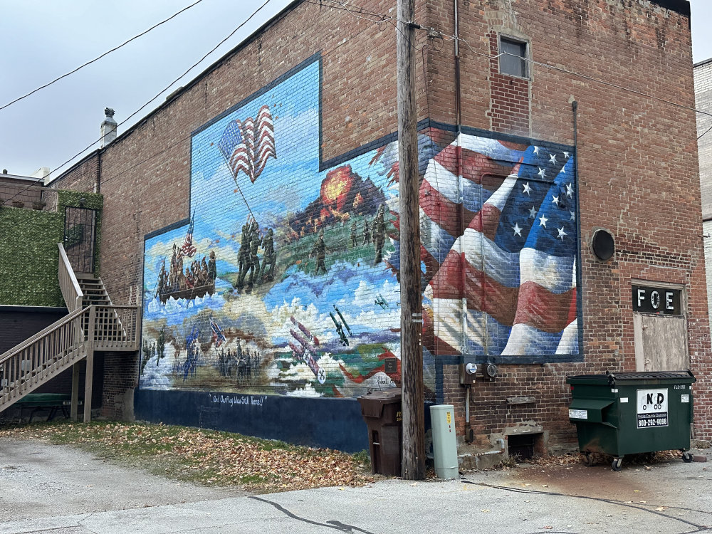 mural in Ligonier by artist unknown.