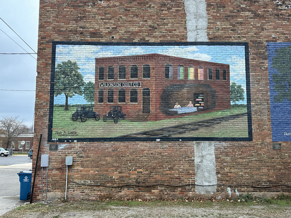 mural in Ligonier by artist unknown.