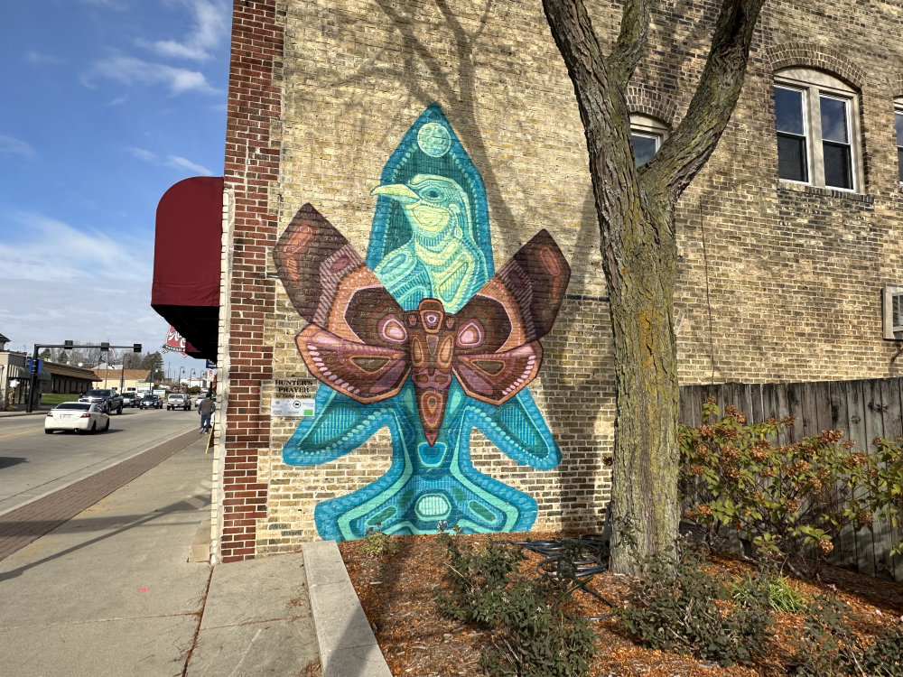 mural in Menomonee Falls by artist unknown.