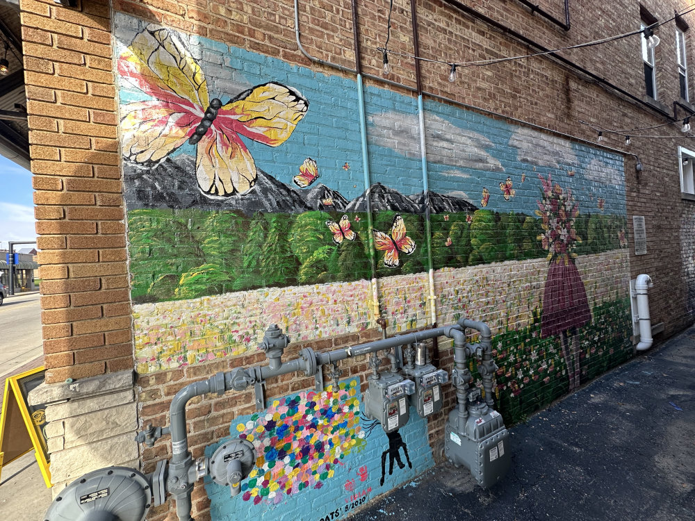 mural in Menomonee Falls by artist unknown.