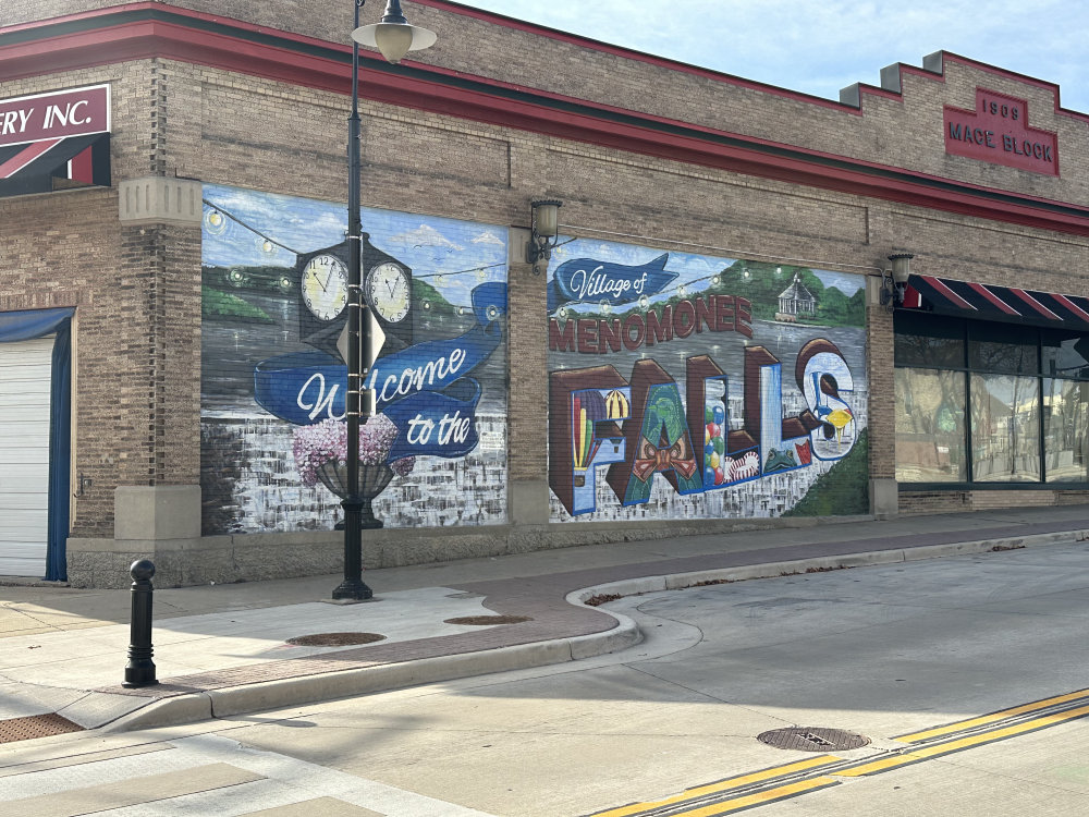 mural in Menomonee Falls by artist unknown.