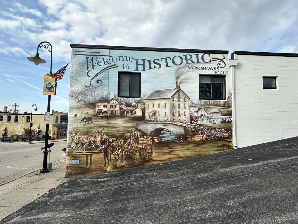 mural in Menomonee Falls by artist unknown.