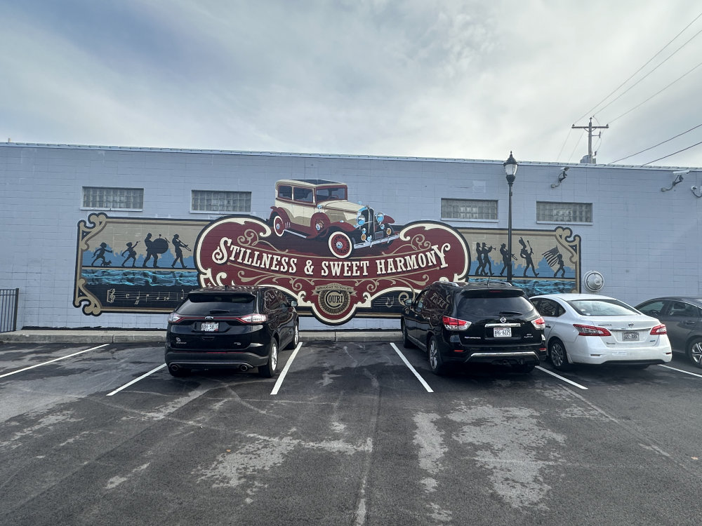 mural in Waukesha by artist unknown.