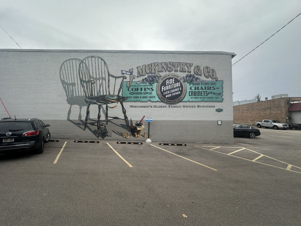 mural in Beaver Dam by artist unknown.