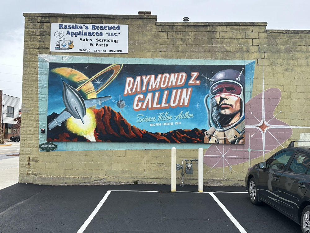 mural in Beaver Dam by artist unknown.