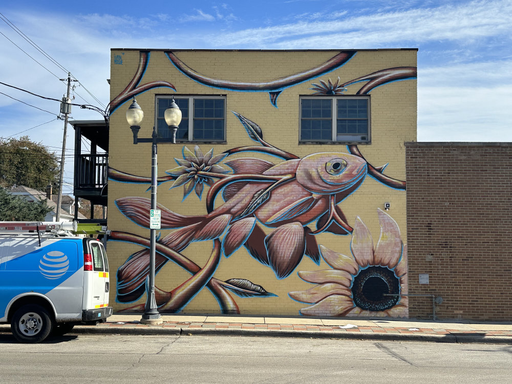 mural in Wauwatosa by artist unknown.