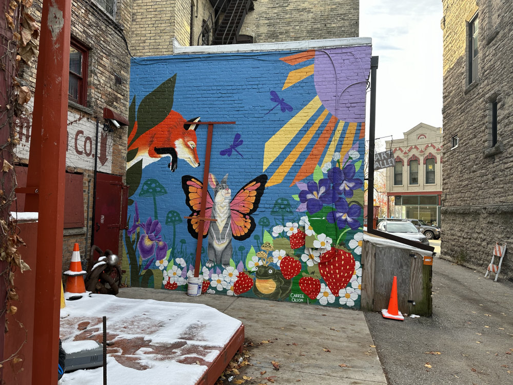 mural in Oshkosh by artist unknown.