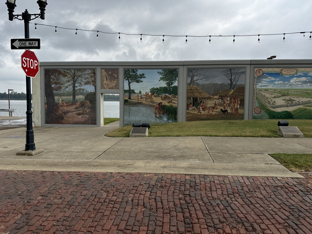 mural in Paducah by artist unknown.