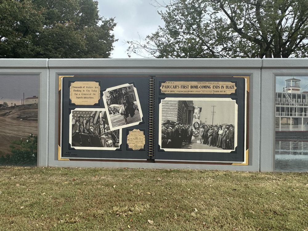 mural in Paducah by artist unknown.