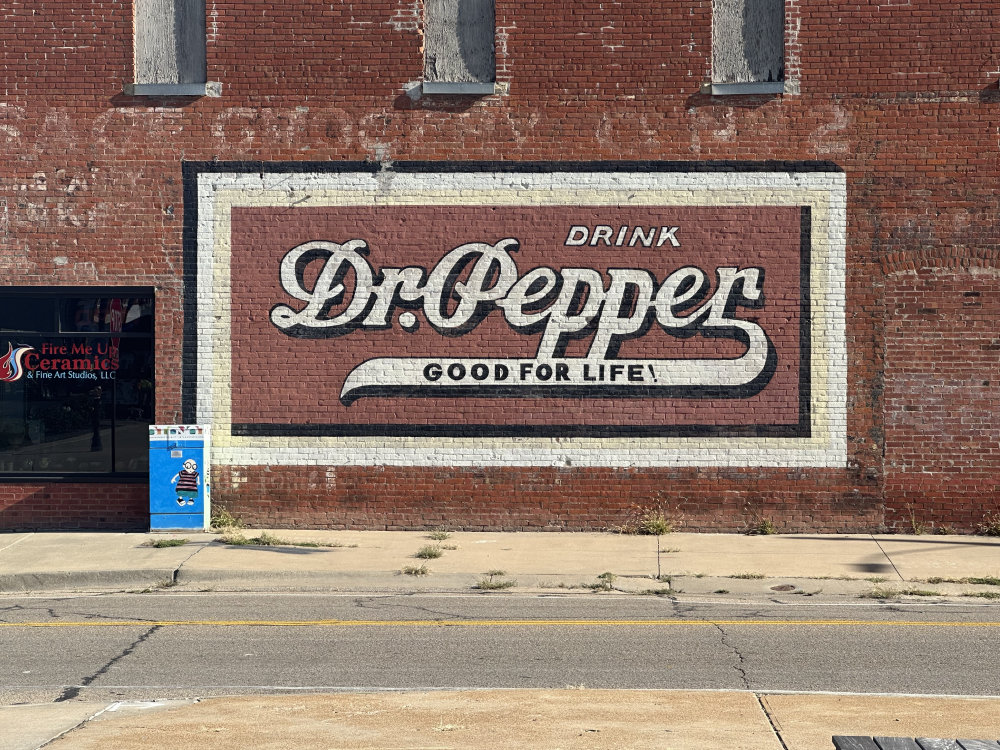 mural in Topeka by artist unknown.