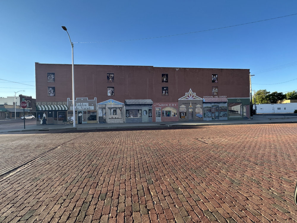 mural in Goodland by artist unknown.