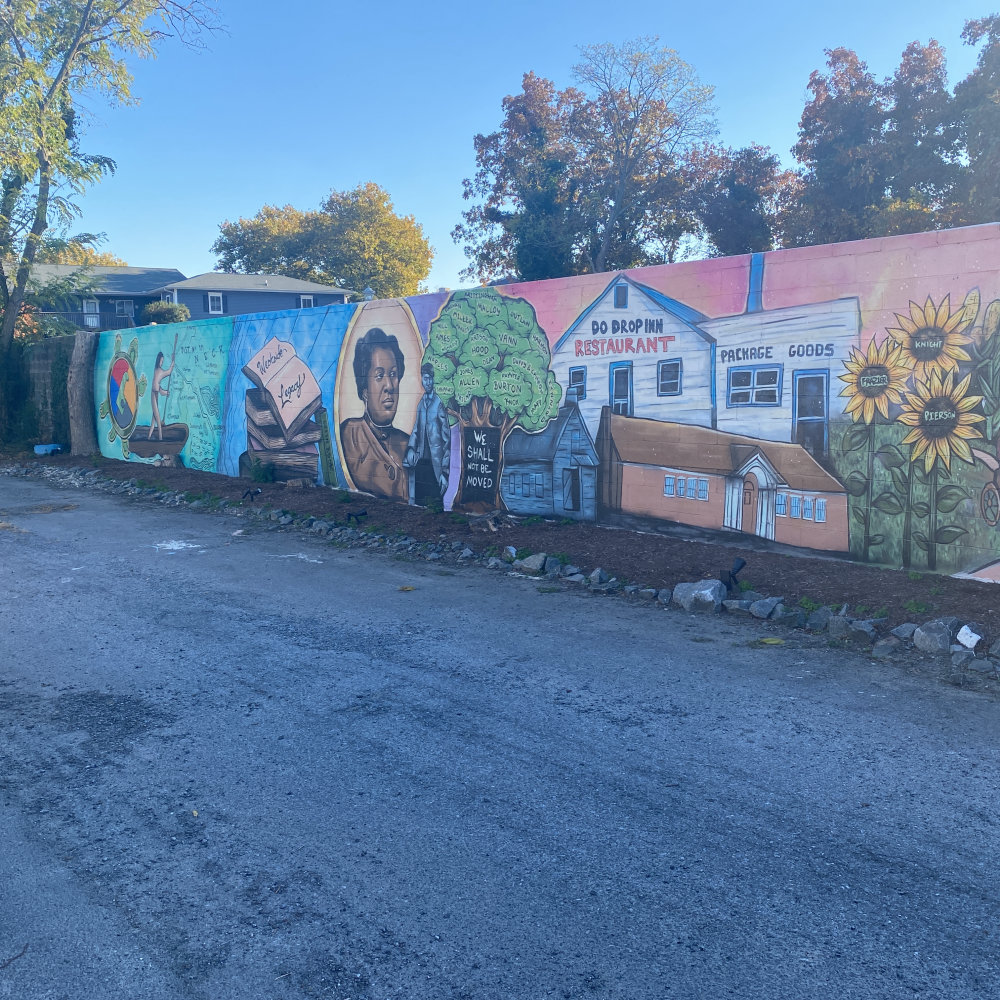 mural in Rehoboth Beach by artist unknown.