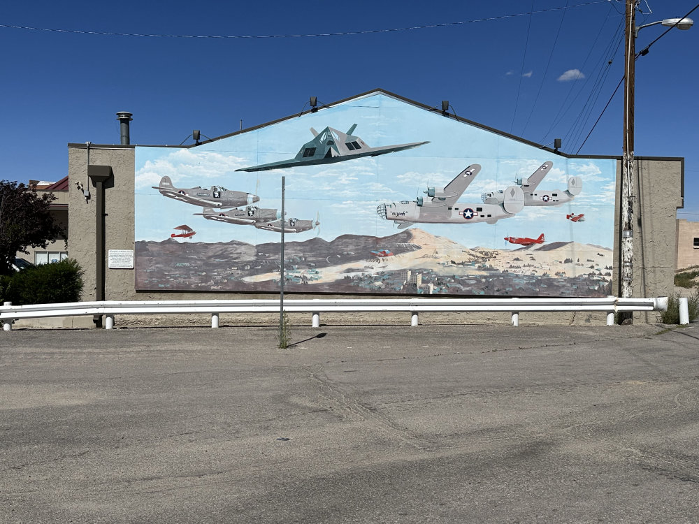 mural in Tonopah by artist unknown.