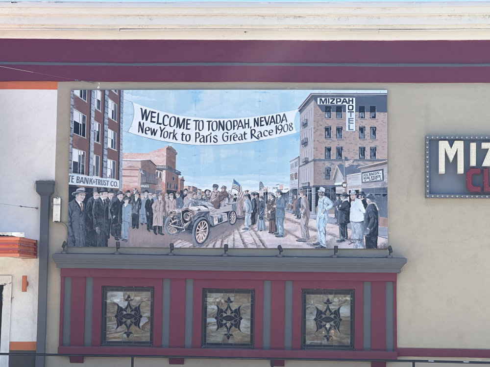 mural in Tonopah by artist unknown.