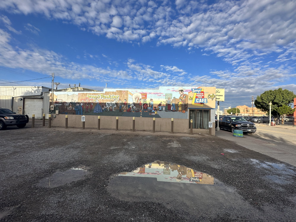 mural in Gallup by artist unknown.