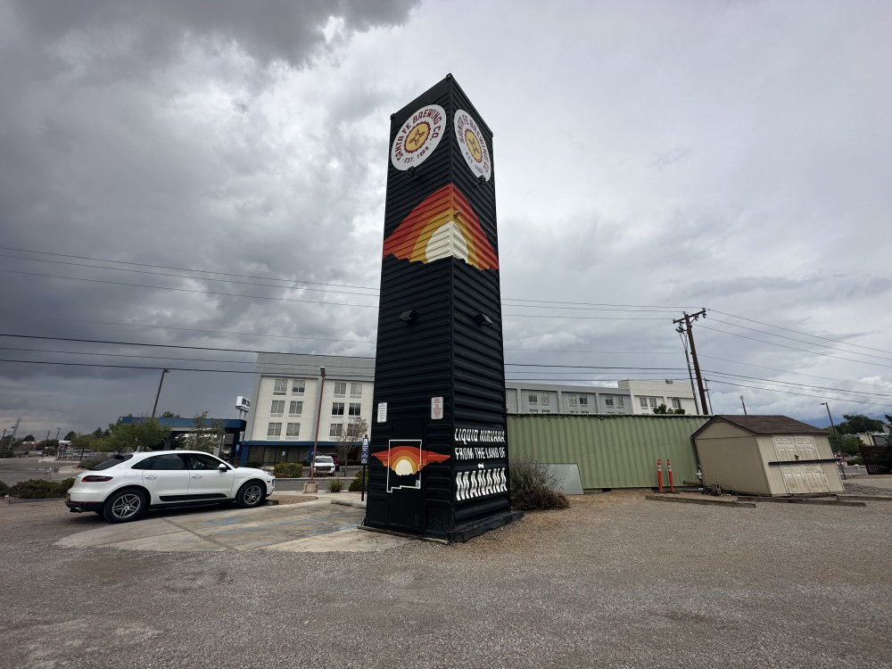 mural in Albuquerque by artist unknown.