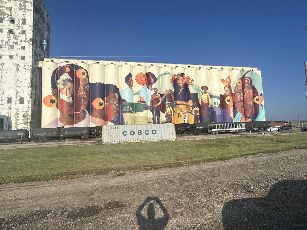 mural in Wichita by artist unknown.