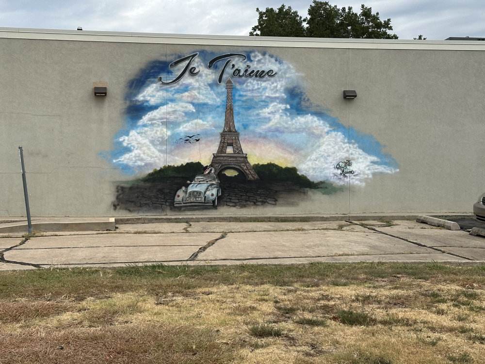 mural in Oklahoma City by artist unknown.