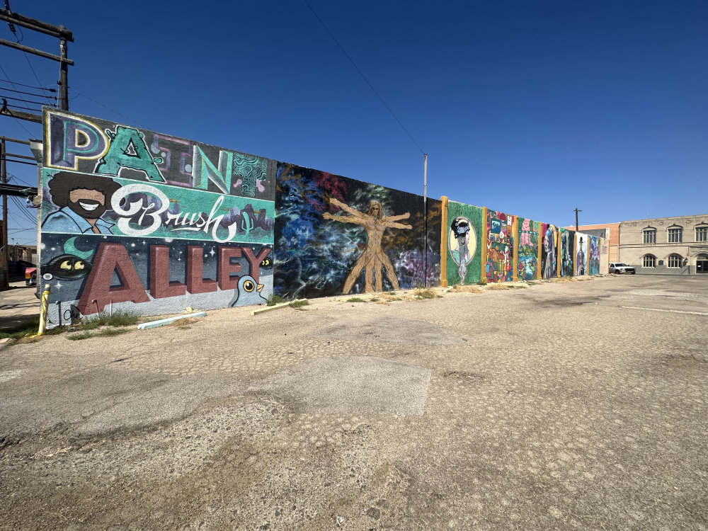 mural in San Angelo by artist unknown.