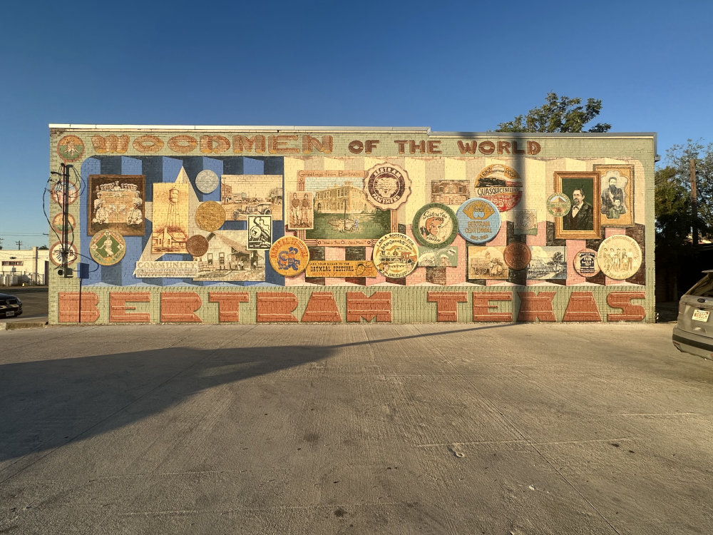 mural in Bertram by artist unknown.