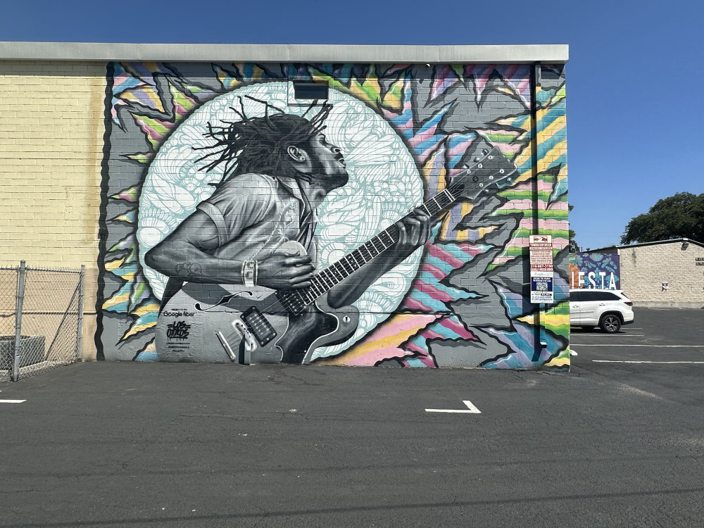 mural in San Antonio by artist unknown.