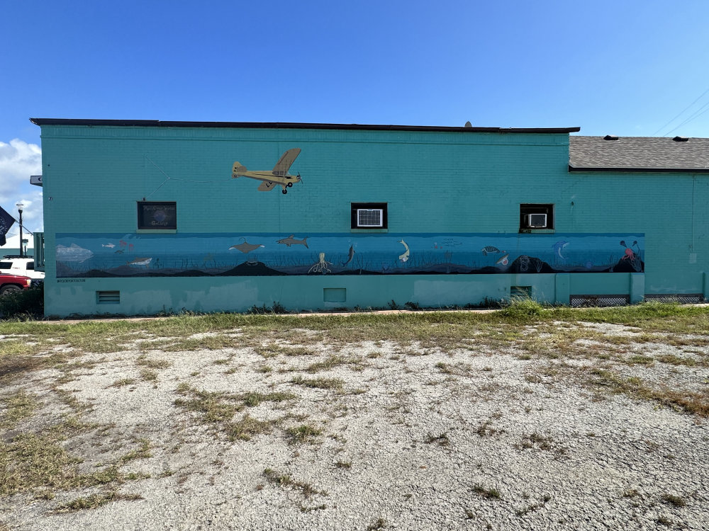 mural in Rockport by artist unknown.