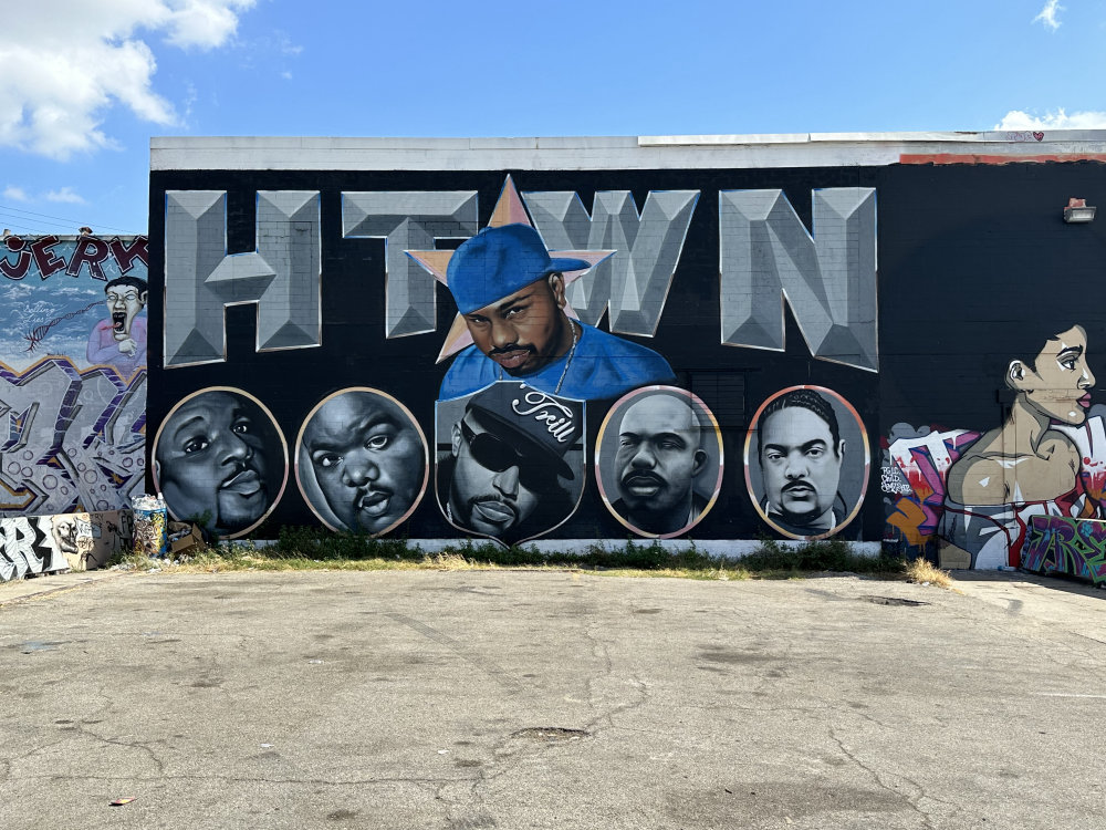 mural in Houston by artist unknown.