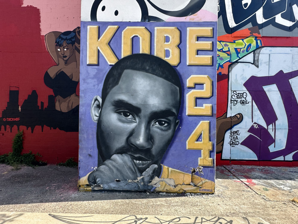 mural in Houston by artist unknown. Tagged: Kobe Bryant