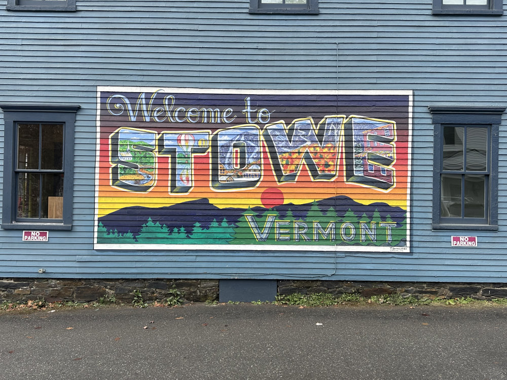 mural in Stowe by artist unknown.