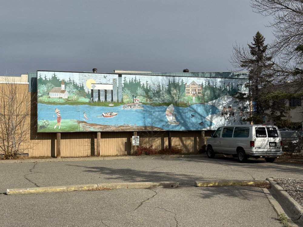 mural in Grand Rapids by artist unknown.