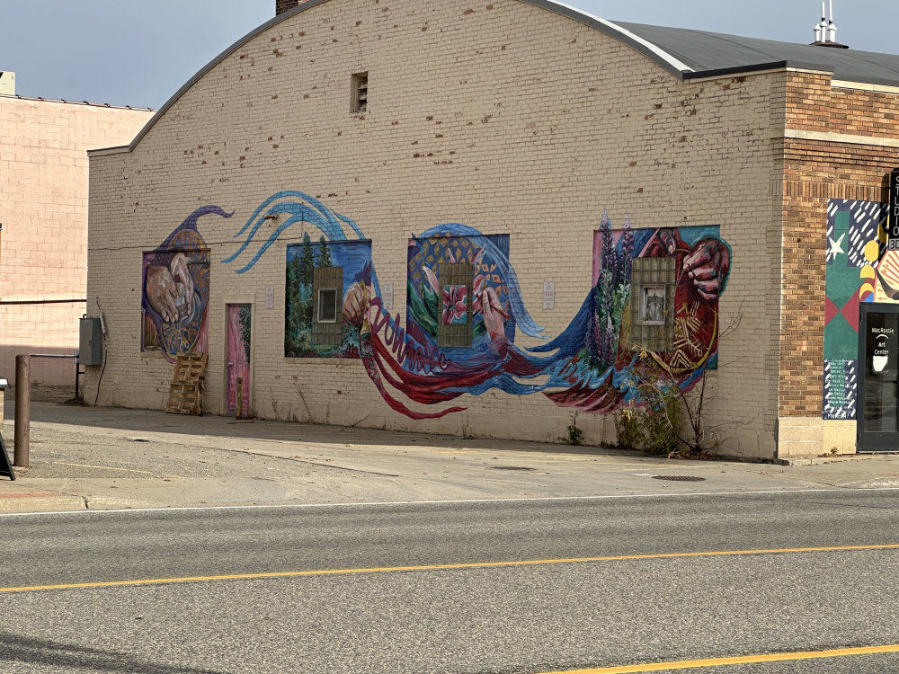 mural in Grand Rapids by artist unknown.