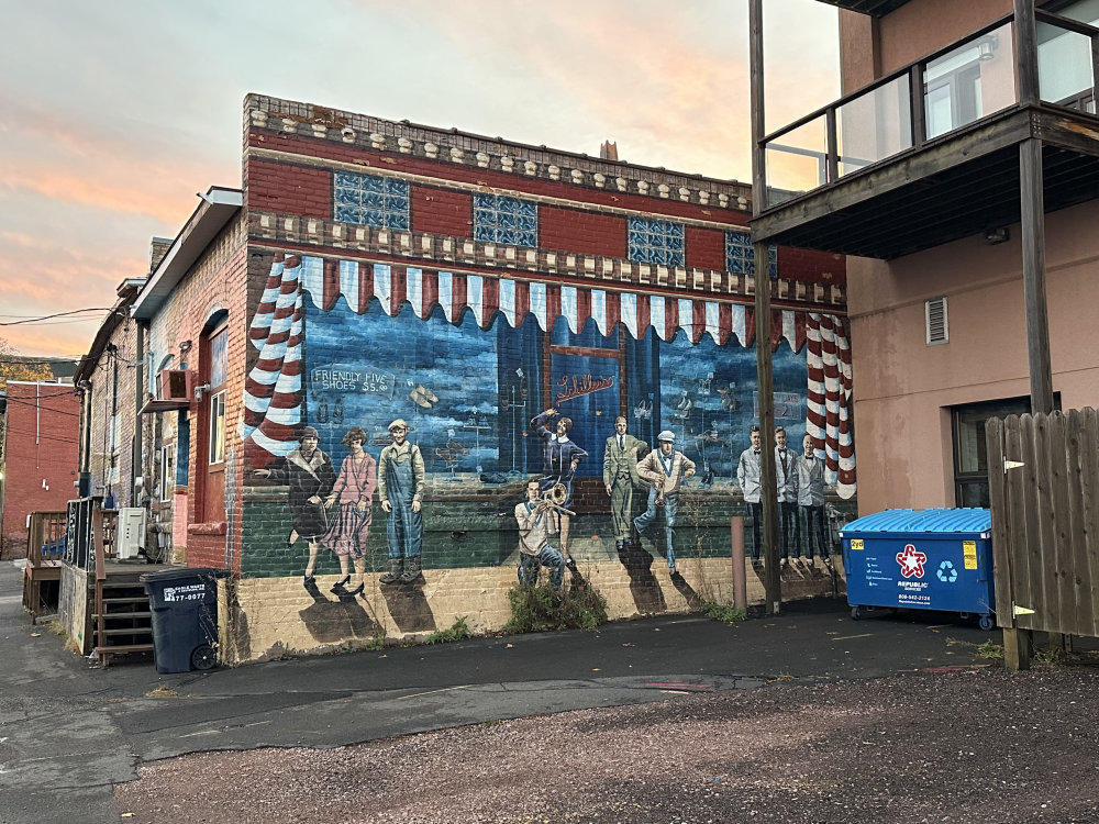 mural in Ashland by artist unknown.