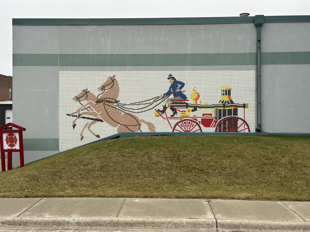 mural in Thief River Falls by artist unknown.