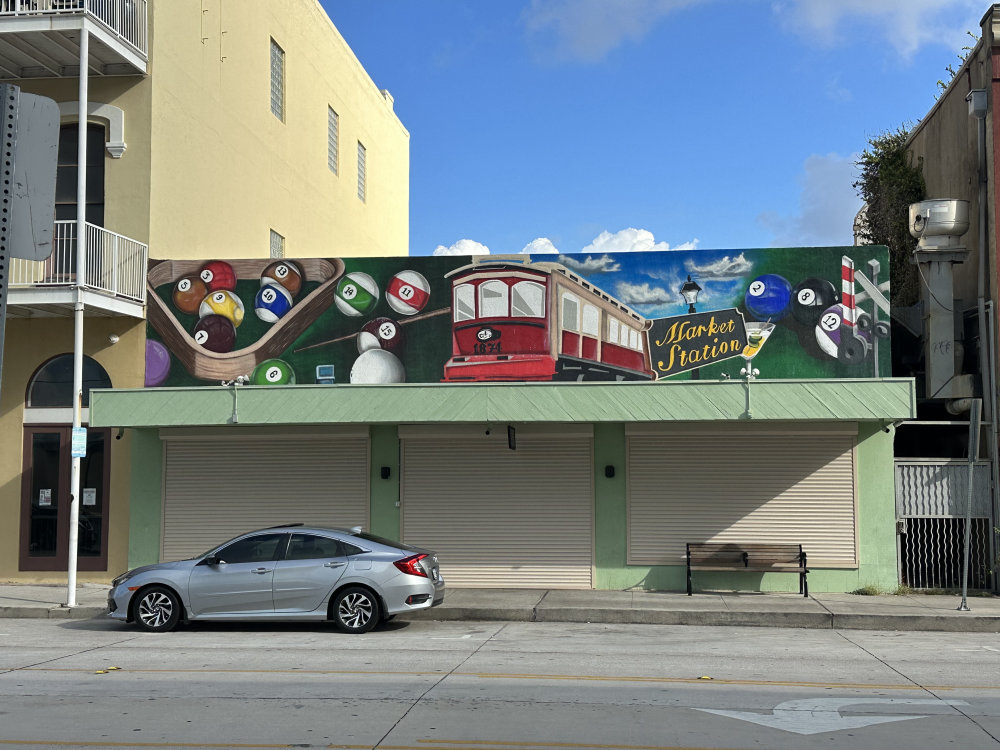 mural in Galveston by artist unknown.