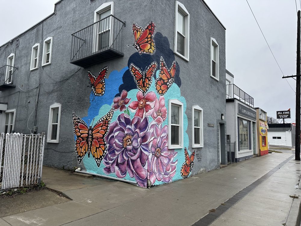 mural in Winnipeg by artist unknown.