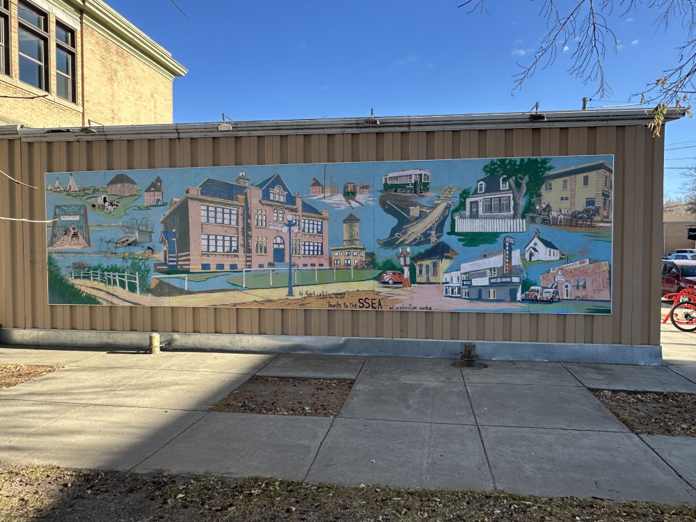 mural in Saskatoon by artist unknown.