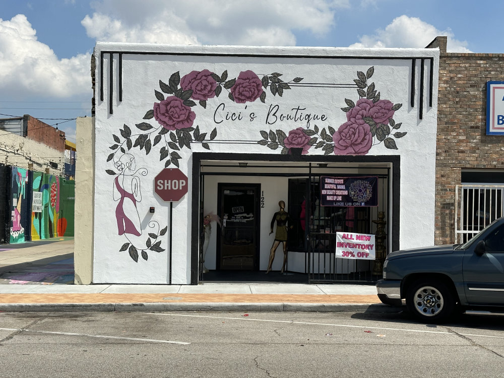 mural in Baytown by artist unknown.