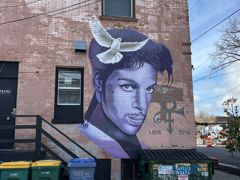 mural in Minneapolis by artist unknown.