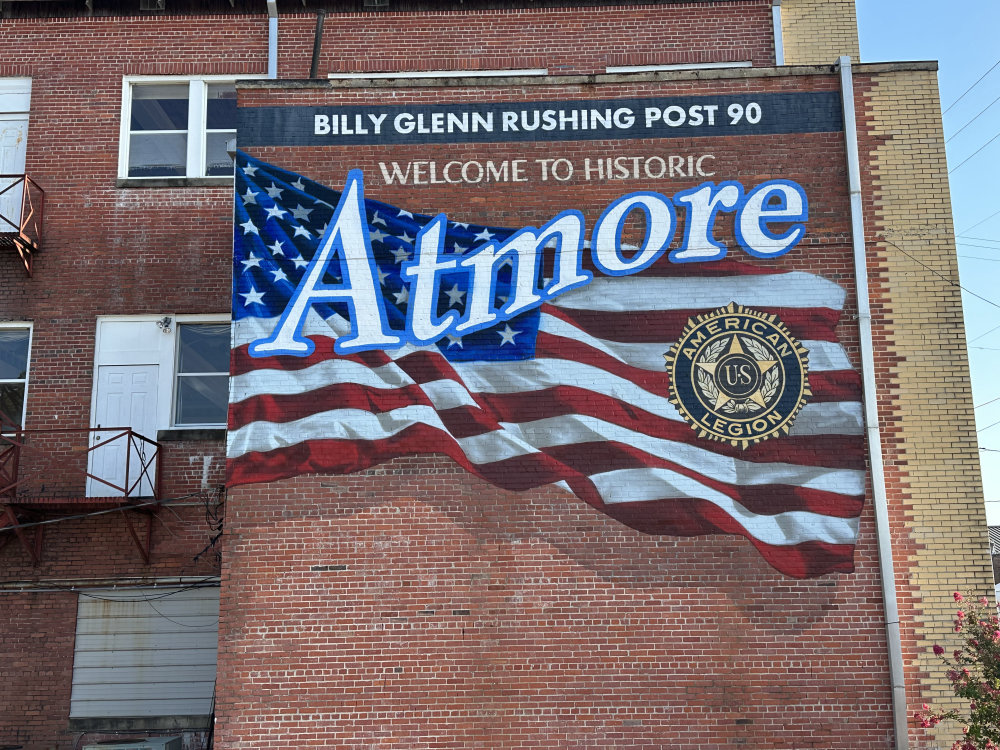 mural in Atmore by artist unknown.