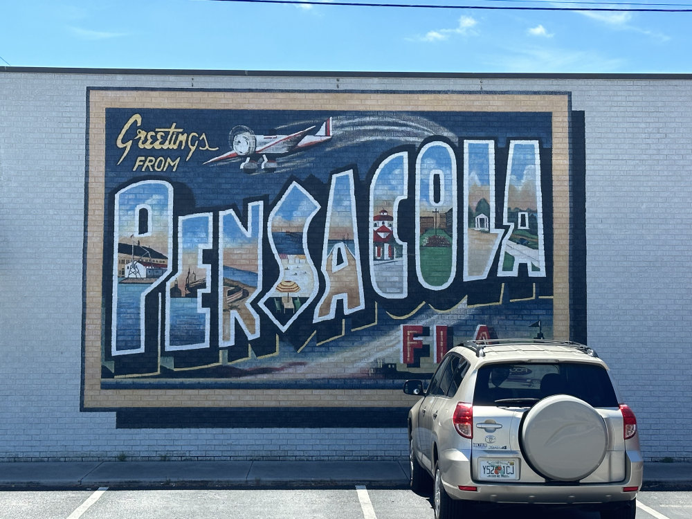 mural in Pensacola by artist unknown.