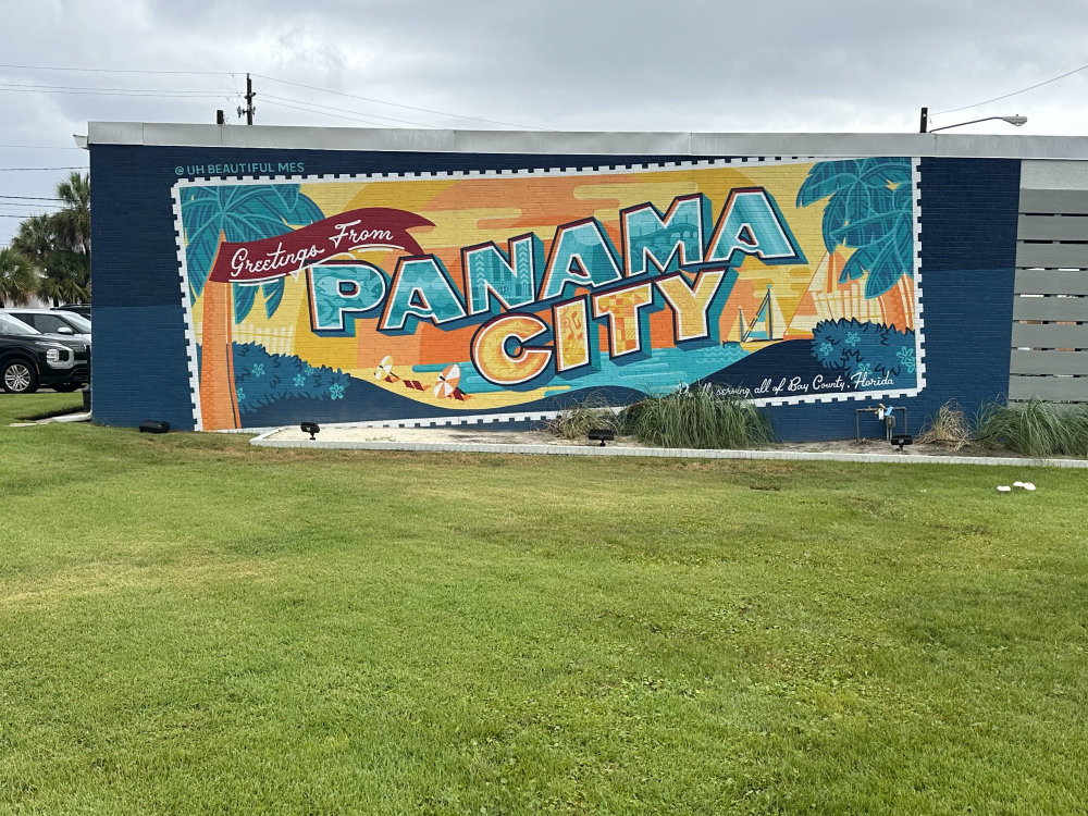 mural in Panama City by artist unknown.