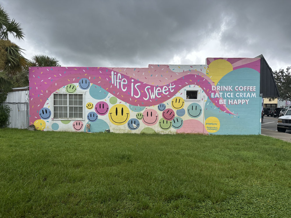 mural in Port St. Joe by artist unknown.