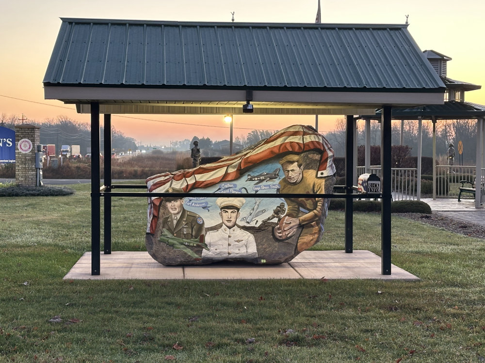 mural in Norwood Young America by artist unknown.