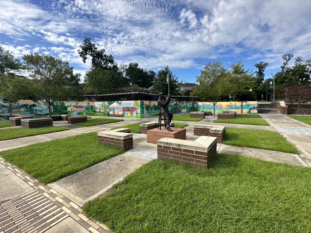 mural in Tallahassee by artist unknown.