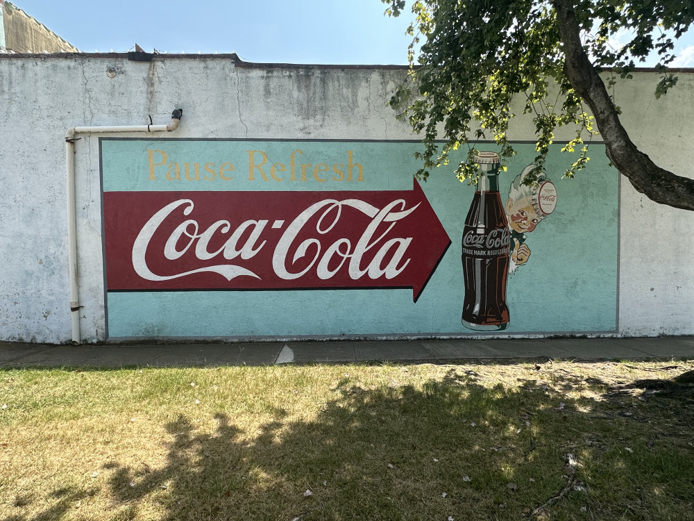 mural in West Monroe by artist unknown.